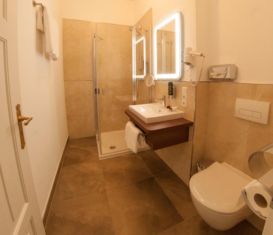 Pension Villa Kleine Wartburg إيزيناخ المظهر الخارجي الصورة