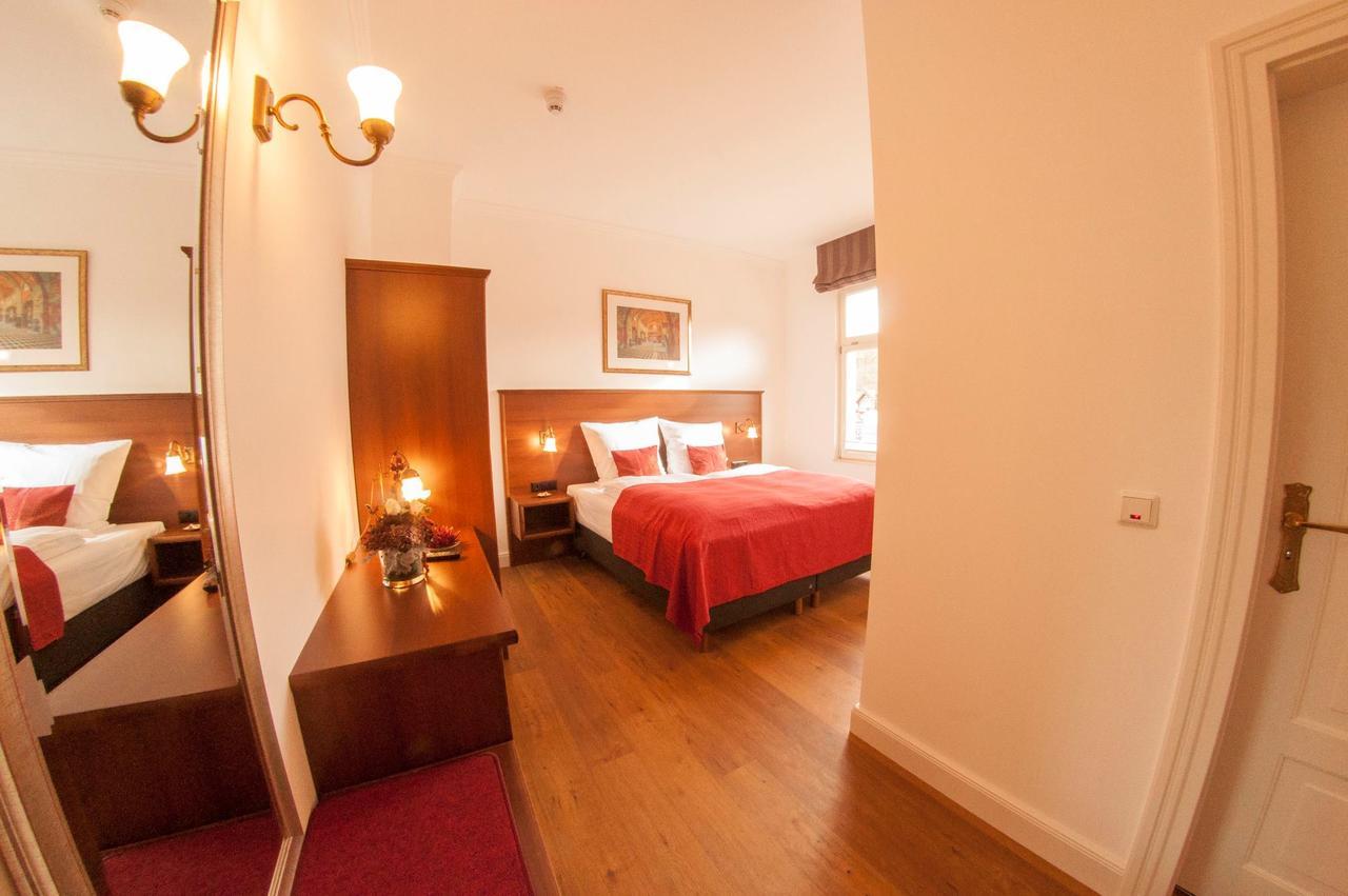 Pension Villa Kleine Wartburg إيزيناخ المظهر الخارجي الصورة