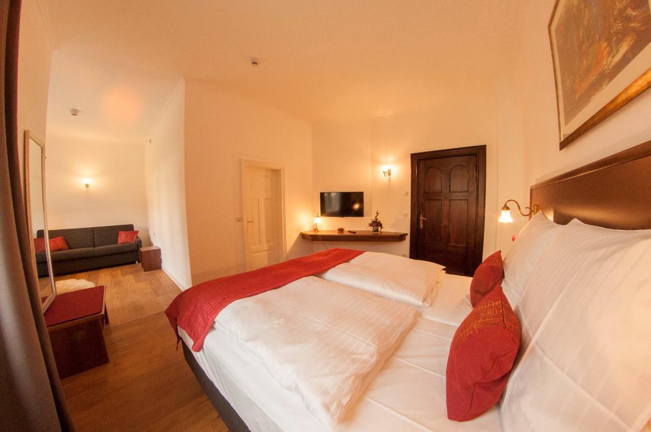Pension Villa Kleine Wartburg إيزيناخ المظهر الخارجي الصورة